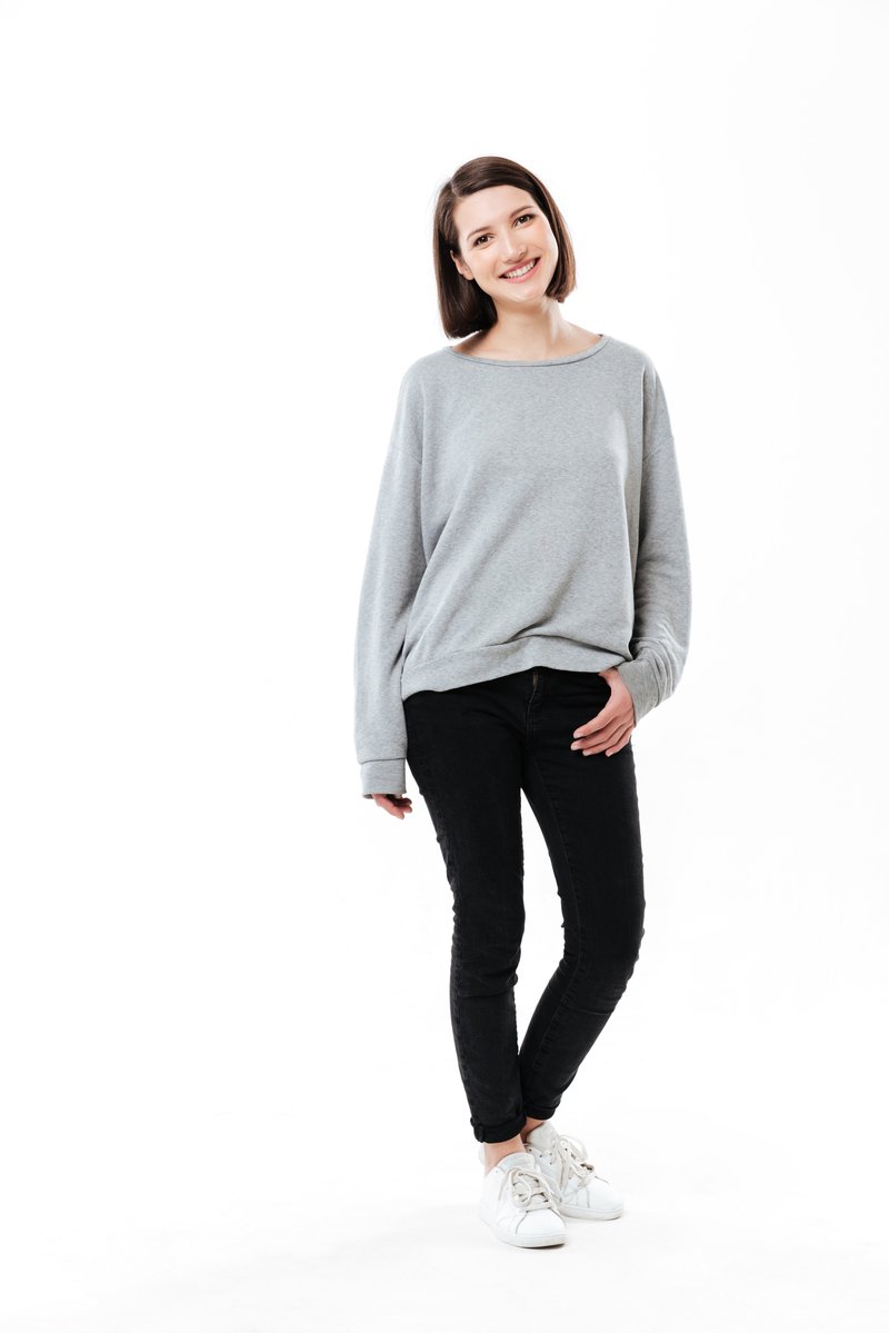 Original photo before AI virtual try-on